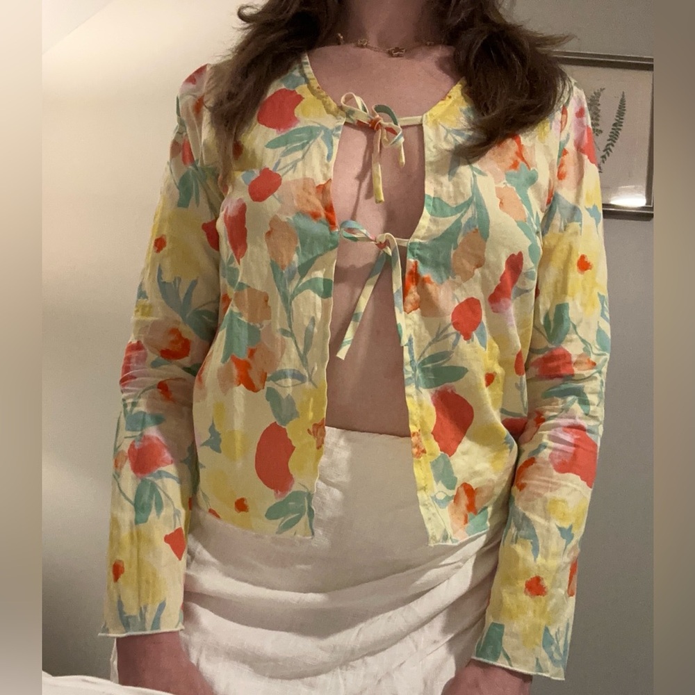 Montce Helena Floral Tie Up Cardi Top Medium
